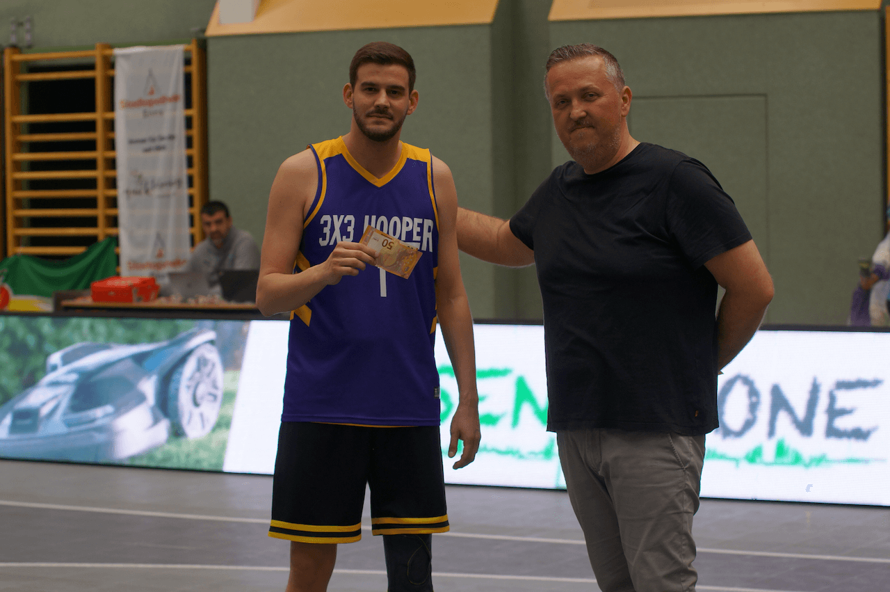 3x3 Hooper 2025-05 3er Contest Sieger Argjend Racaj